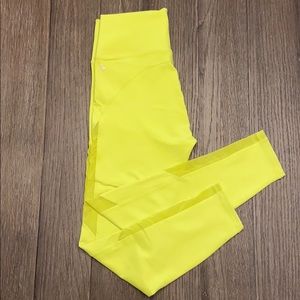 Neon yellow Fabletics leggings